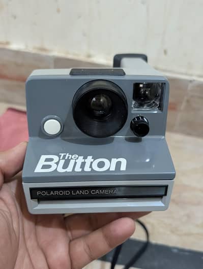 Vintage polaroid camera SX-70