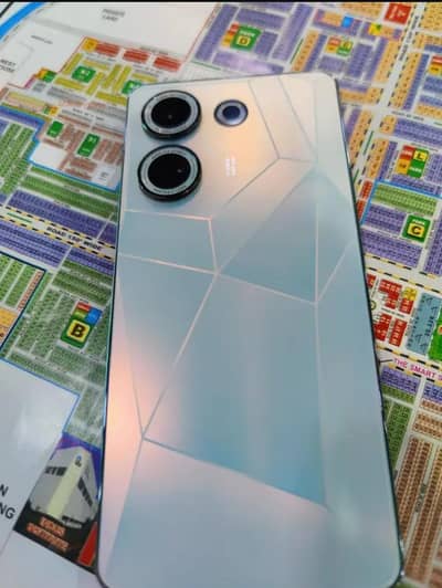 camon 20 one hand use all assesries original 10by10