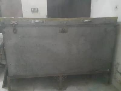 patt iron with stand