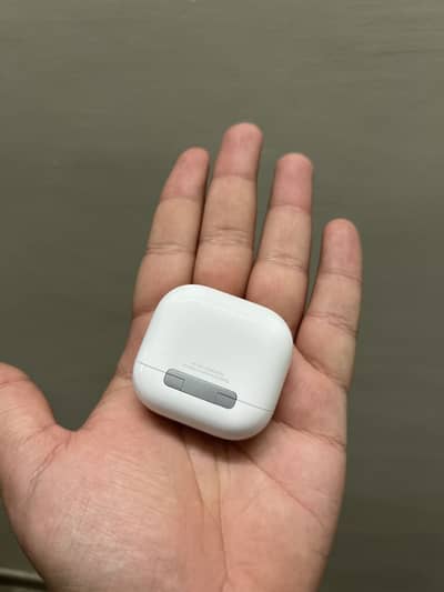 Apple air pods 4
