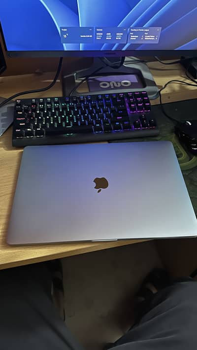 MacBook 2017 Pro 15inches 16/512