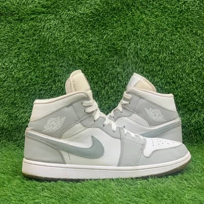 Jordan 1 Mid (Wolf Grey Aluminum)