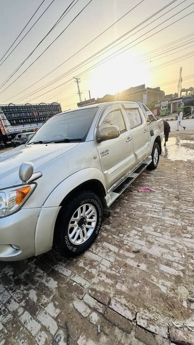 Toyota hilux Vigo thai import 2007 modal