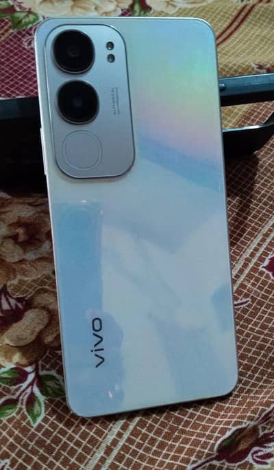 Vivi y19s pro 2 month use hai  6+128