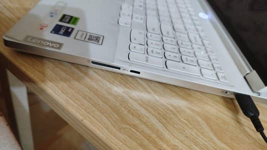 Lenovo Legion 7 16IRX9 – Core i9 14th Gen – RTX 4070  32GB RAM 1TB SSD