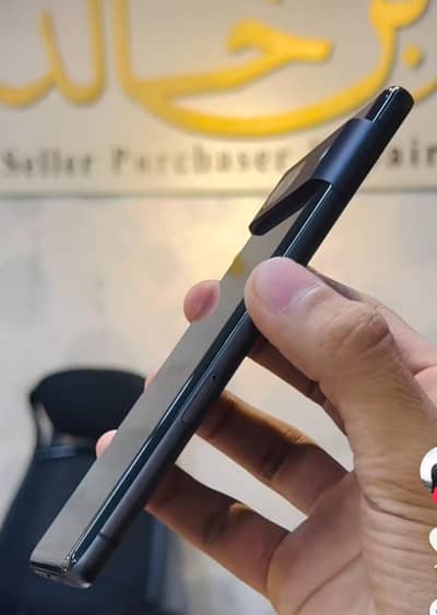 Brand New phone. Back sheet front glass 2new brand back cover