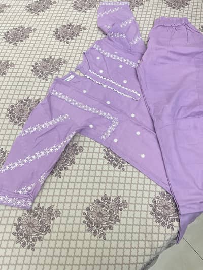 Size 11 to 12y for girls color light purple
