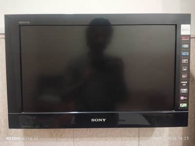 SONY BRAVIA LCD TV 21". Mint condition. Factory Packed.