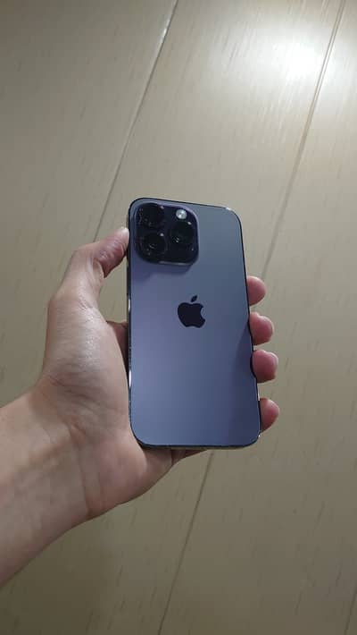 iPhone 14 Pro 128GB Factory Unlocked with box