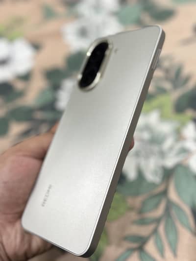 Redmi A5 4+4 ram 128 gb rom