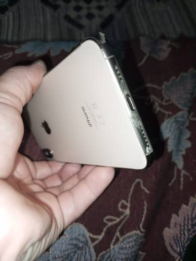 I Sale My iPhone XS Max Gold Colour exchange possible ha