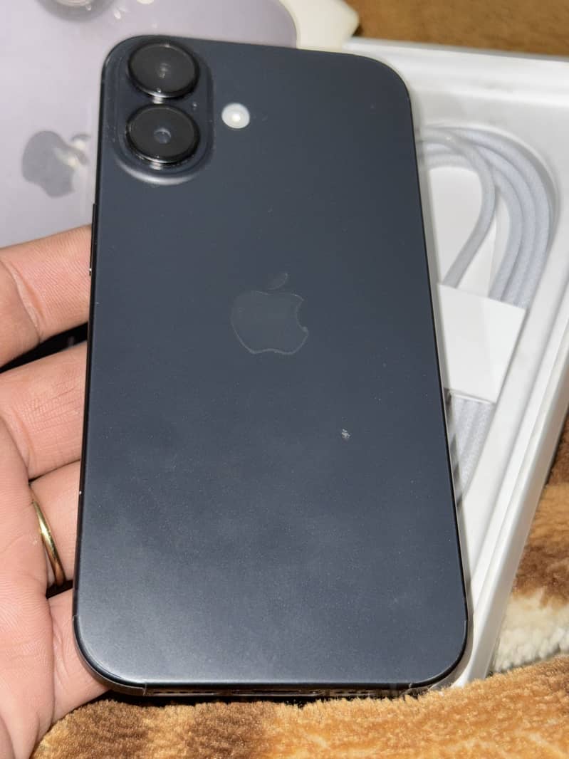 Iphone 16 simple 0