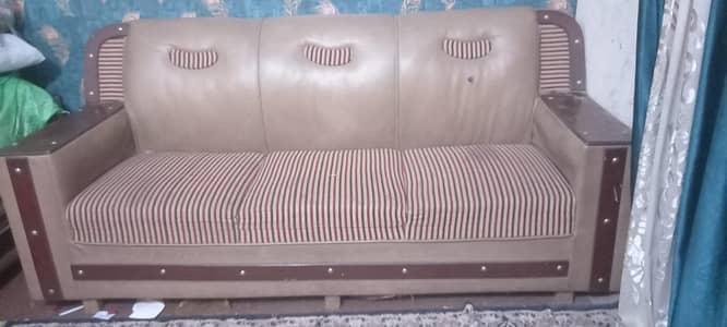 Slightly Used Sofa – Like New – Space Issue Sale