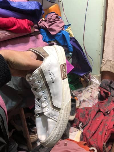 Imported Thrift Shoes – 350 Rs Each (Bundle Sale Only)