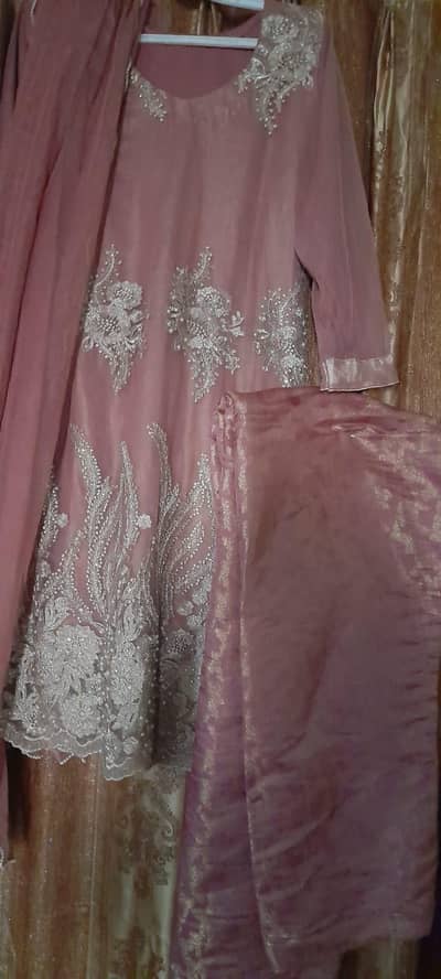 net ka dress hai 2  bar use