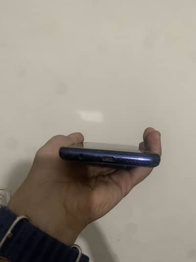 Motorola one 5g 4/128 read add creafully