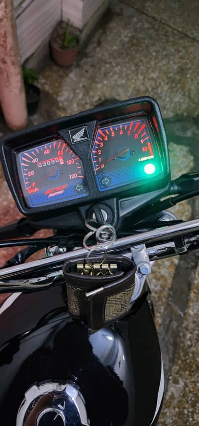 Honda 125 Black 2025