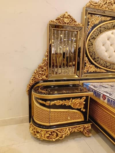 bed set with dresing