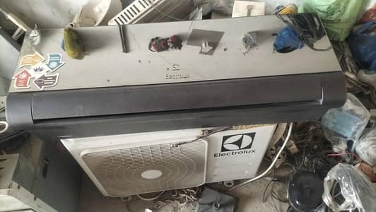 Electrolux inverter ac 1.5ton original for sale