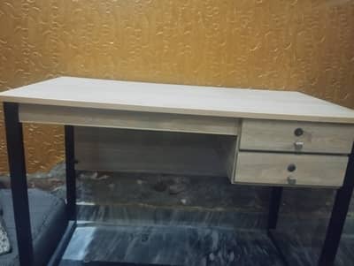 BRAND NEW STUDY TABLE