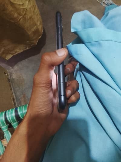 iphone 11   64GB   Non PTA