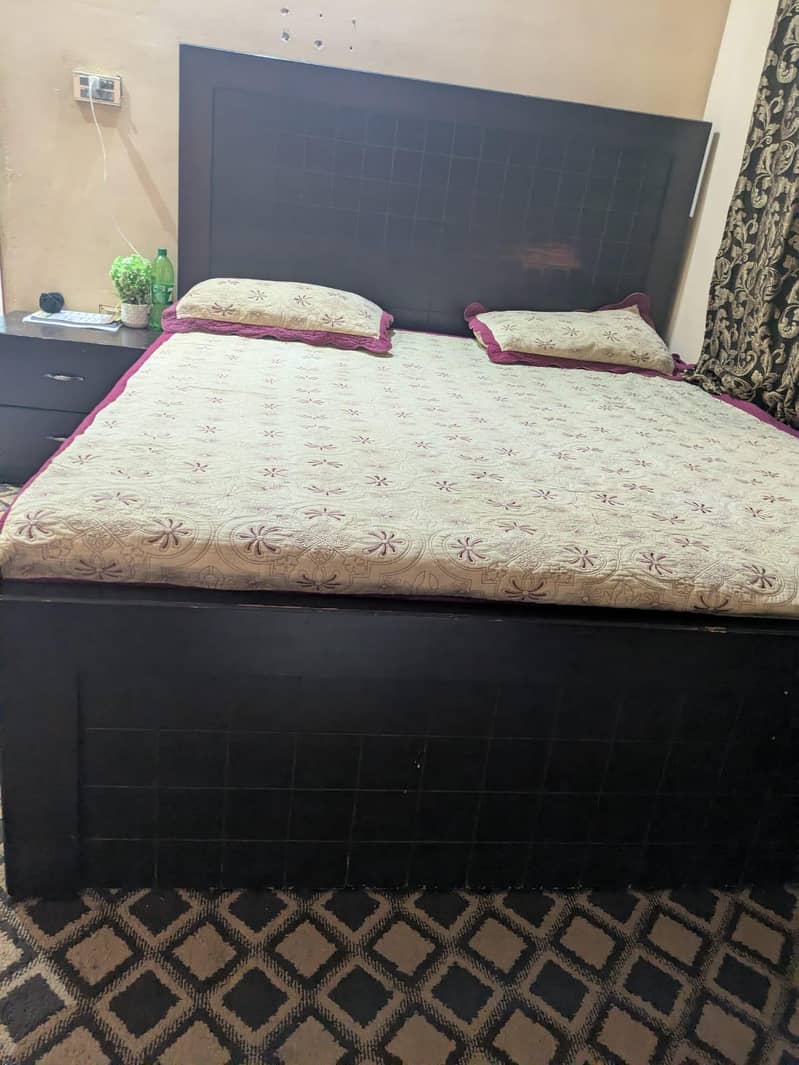 Full Size bed set 0