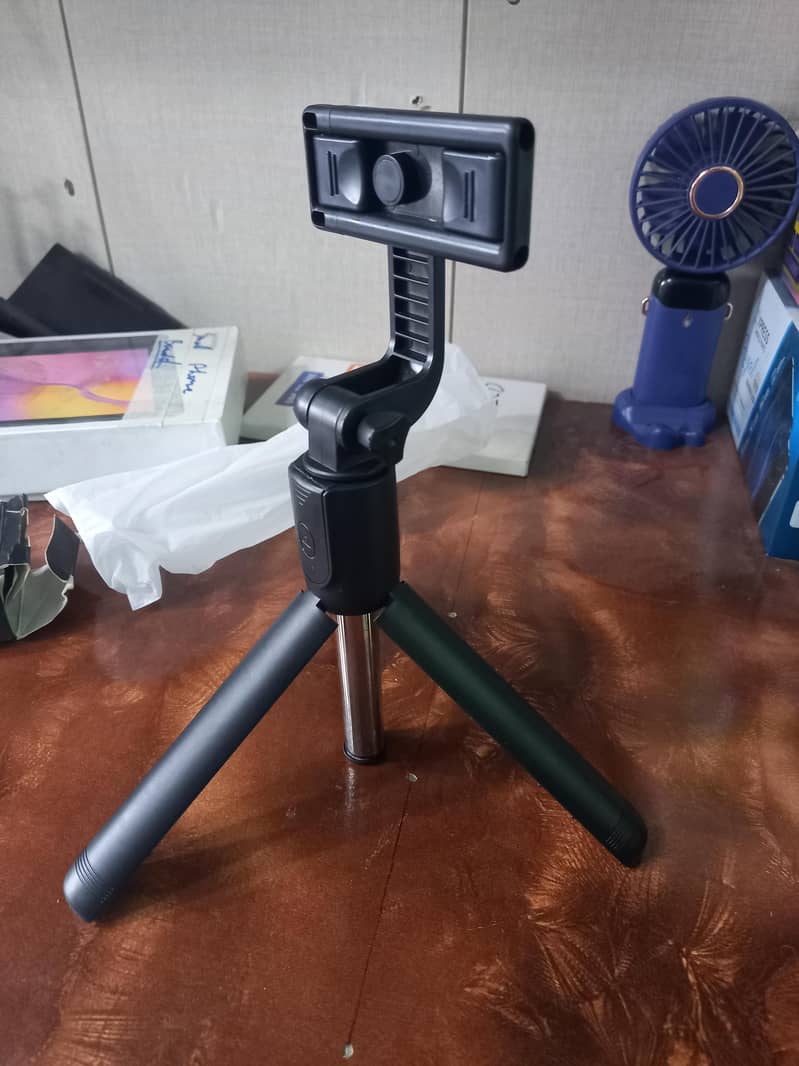 Tripod+selfistick 1