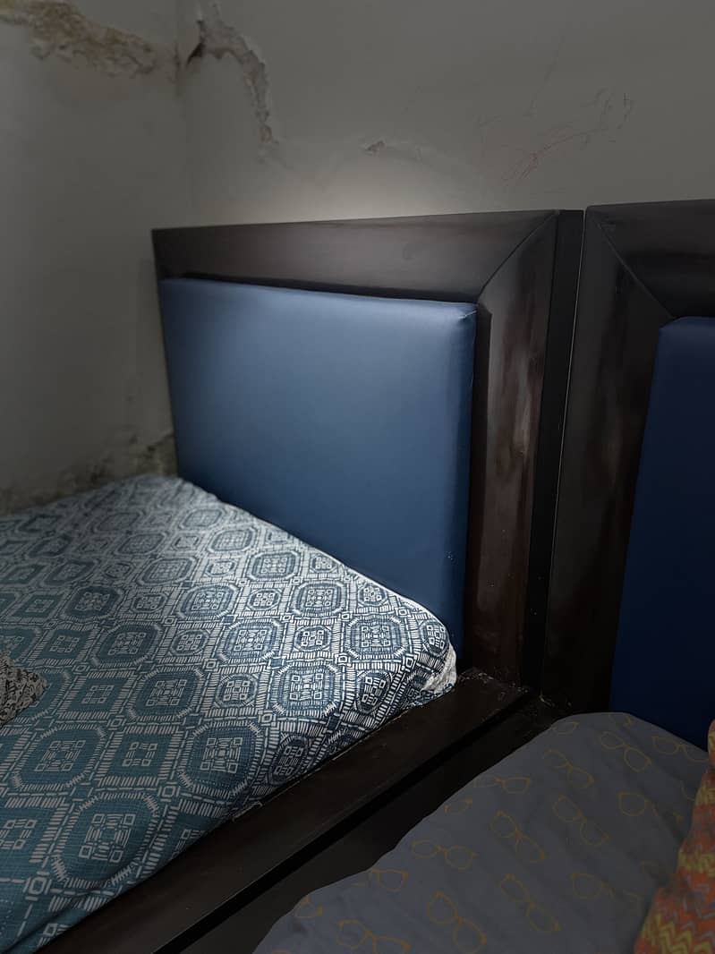 Single Bed With side Table 0