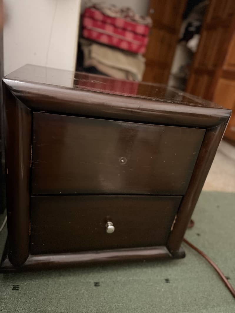 Single Bed With side Table 1