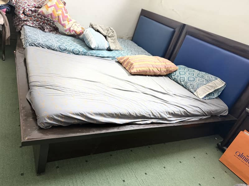 Single Bed With side Table 4