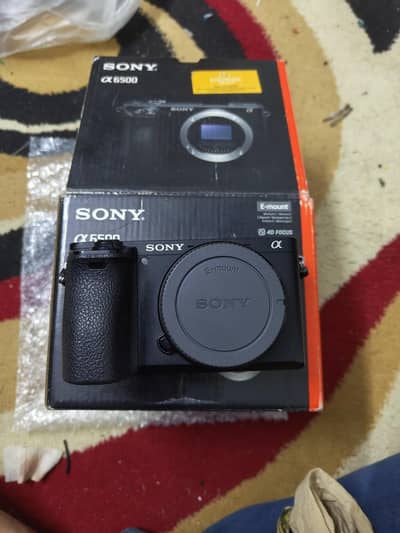 sony a6500 with 16-50 alpha mirror less camera for vlog a7 YouTuber