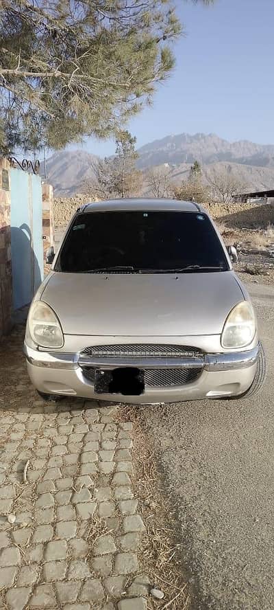 Toyota Duet first generation