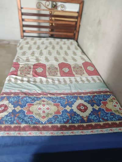 2 iron bed arjant sale  for shifting