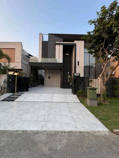 1 Kanal Brand New Luxury Furnished House for Rent in a Prime Location of Bahria Town, Lahore.