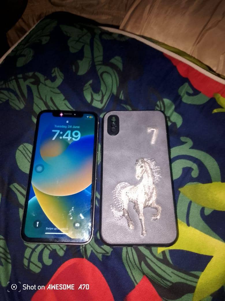 APPLE IPHONE X 4