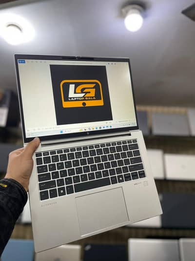 Hp EliteBook 845 G11 | AMD Ryzen 7 Pro 8840u | 32/256