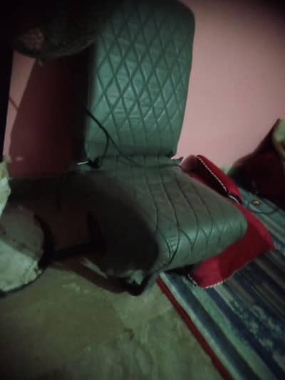 folding kursi karvan gadi ki condition used