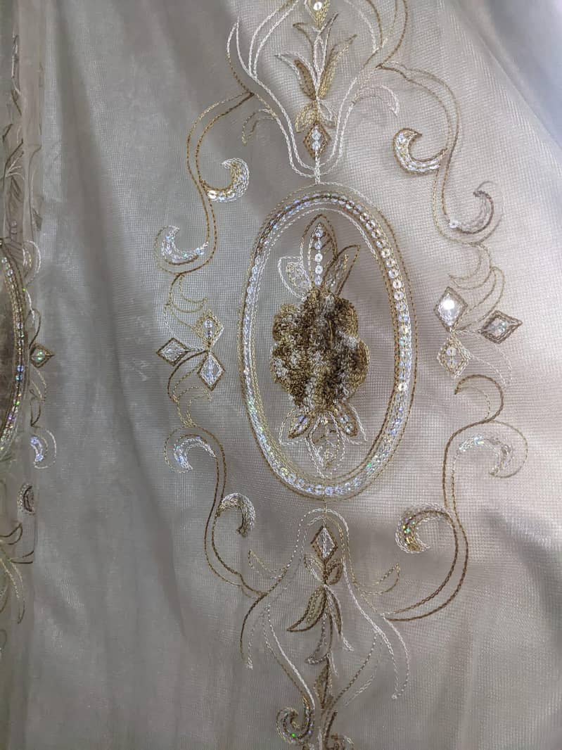 curtain 1