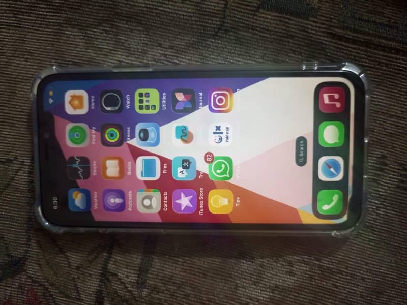 iphone 11 pro 4