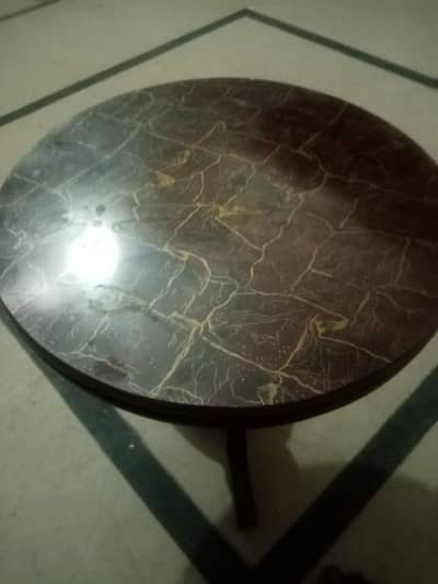 MINI DECORATIVE TABLE