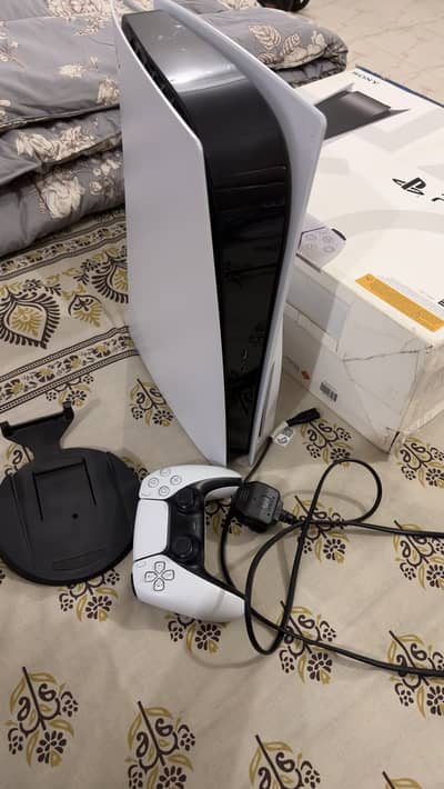 PlayStation 5 1TB UK 1200 series.