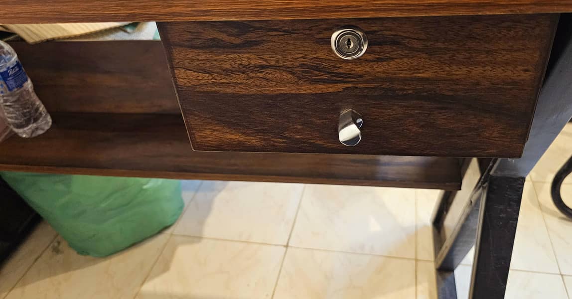 Executive table | Staff Table | Laser printer | Chairs | Sofa set 7