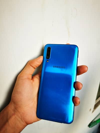 Samsung Galaxy A50 4/128 PTA Approved