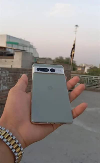 Google pixel 7pro Minor dot