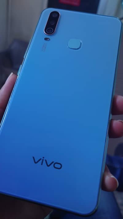 Vivo y17 8GB Ram/256 Memory  ,new phone some days use .