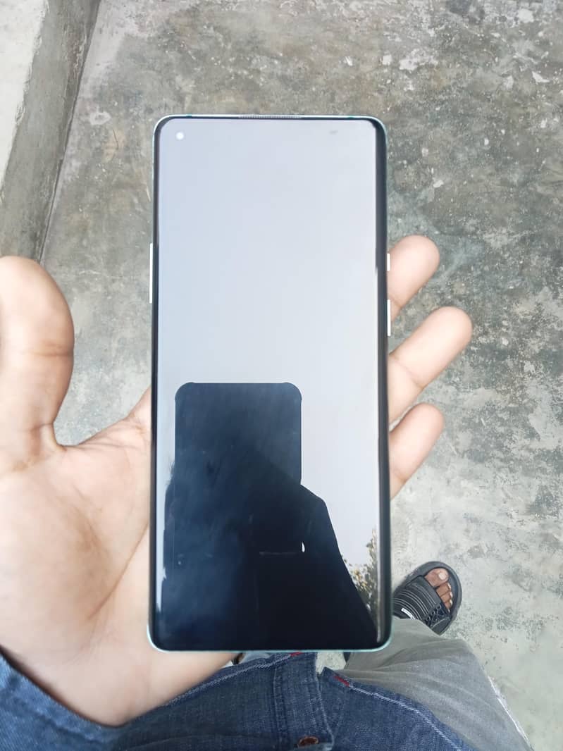 one plus 8 pro 6