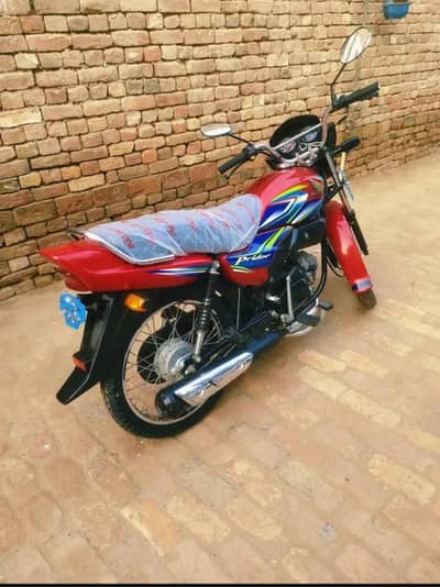 Honda pridor Good Condition single hand used