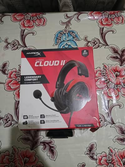 Ipad pro m2 with Hyper x cloud 2 headset and Gs1 Plextone splitter