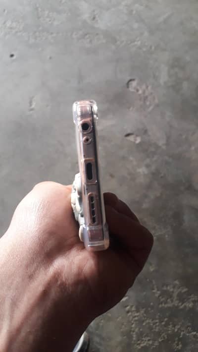 10/10condition orignal box and charger bettery camere all ok