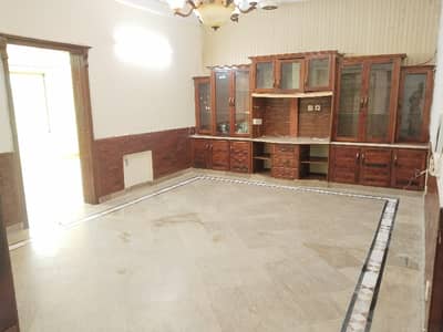 E 11 Ground 3 Bed 3 Bath Drawing Tv Lounge Kitchen SEP Meter All Factiles Available